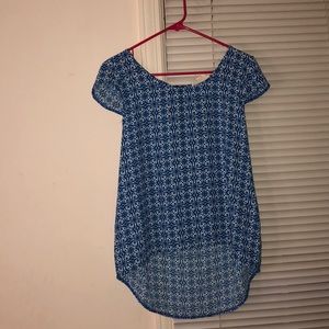 blue and white shirt